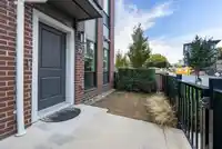 72 2774 MONTROSE AVENUE - thumbnail 26
