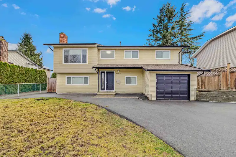 32854 HIGHLAND AVENUE - photo 1 of 38