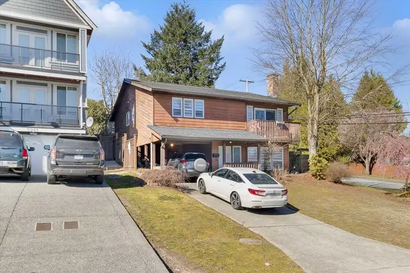 7991 138A STREET - photo 2 of 27