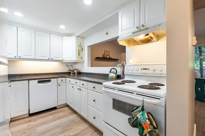 839 ALEXANDER BAY - photo 4 of 26