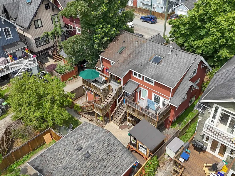 2770 W 5TH AVENUE - photo 4 of 25