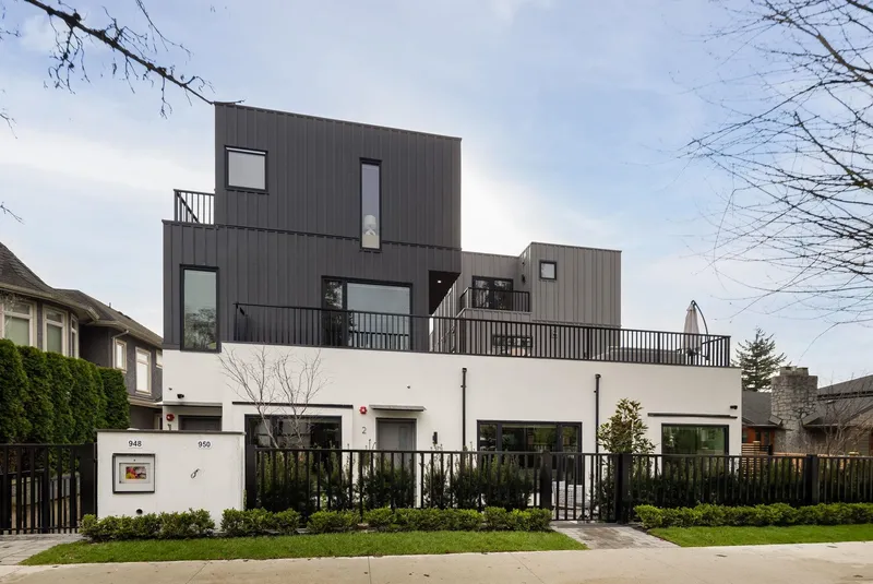 4 950 W 57TH AVENUE - photo 2 of 20