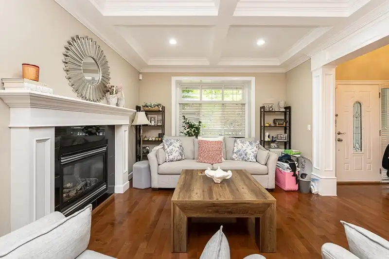 3782 154 STREET - photo 2 of 40