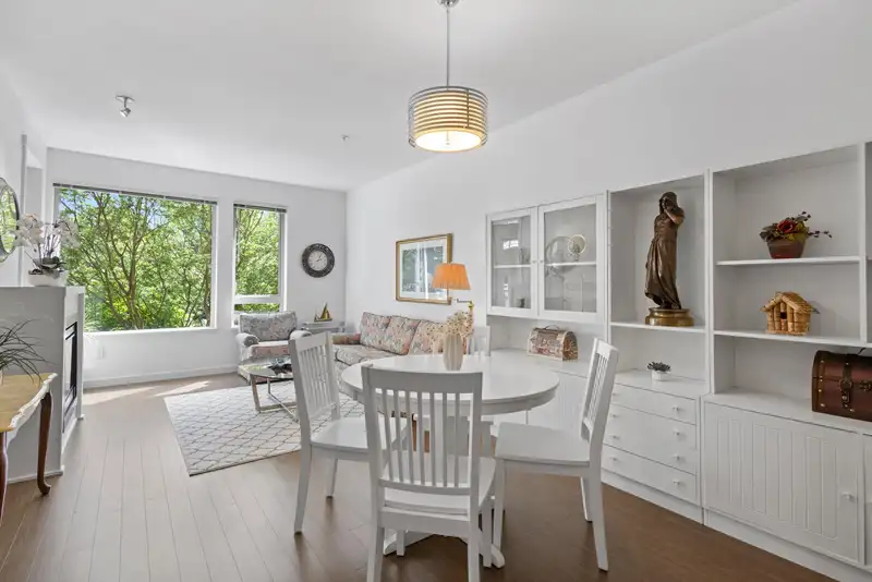 227 119 W 22ND STREET - photo 2 of 40