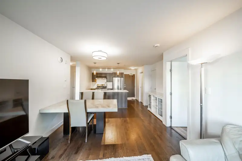227 7088 14TH AVENUE - photo 4 of 27