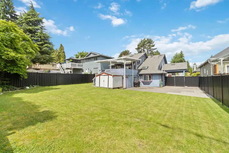 432 ELMER STREET - photo 1 of 39