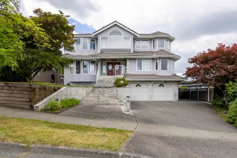 7995 BERKLEY STREET - photo 1 of 40