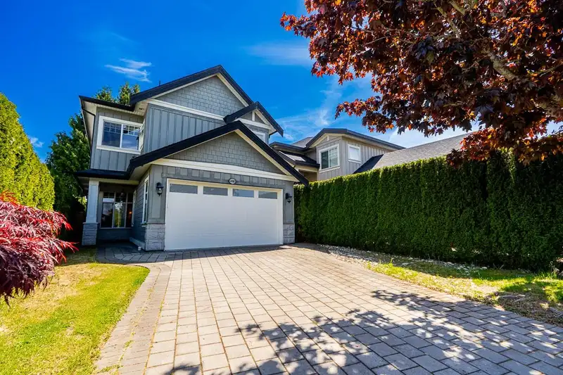 4988 DUNCLIFFE ROAD - photo 1 of 24