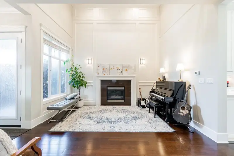 4988 DUNCLIFFE ROAD - photo 3 of 24
