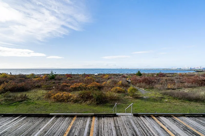 107 1120 TSATSU SHORES DRIVE - photo 1 of 25