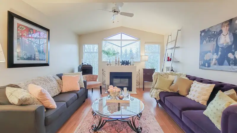 31 1238 EASTERN DRIVE - photo 4 of 32