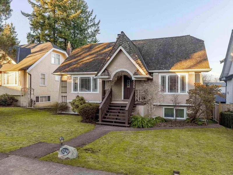 3229 W 24TH AVENUE - photo 2 of 25