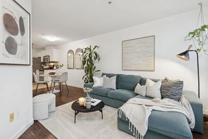 306 2636 E HASTINGS STREET - photo 1 of 25