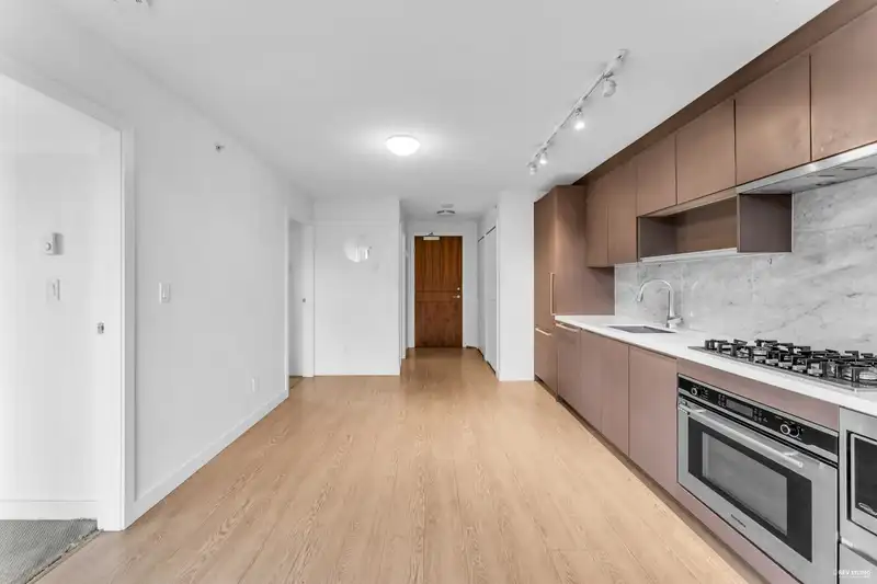 812 13750 100 AVENUE - photo 3 of 34