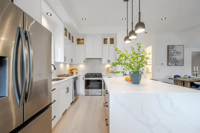 33715 ROCKLAND AVENUE - photo 3 of 28