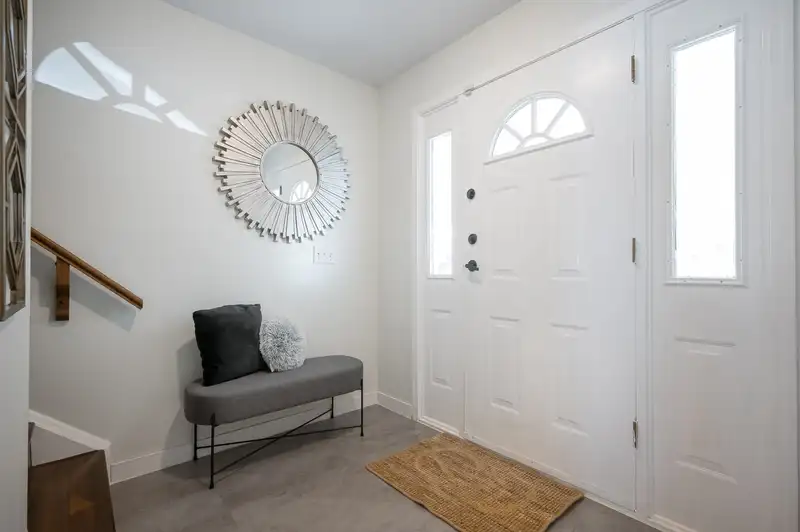 58 7955 122 STREET - photo 3 of 38