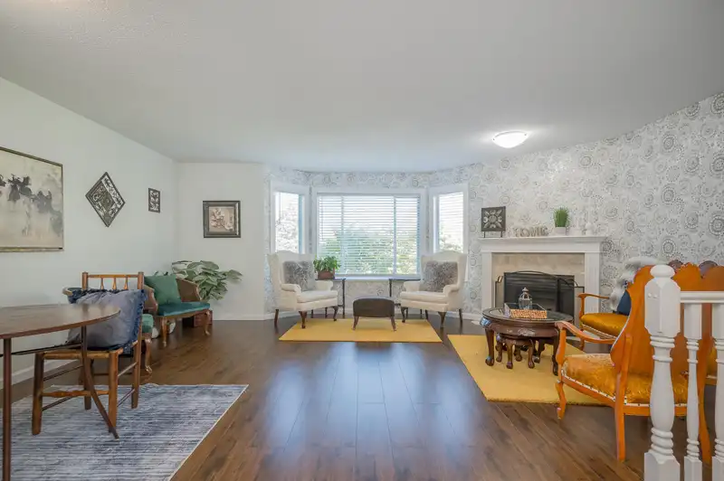 58 7955 122 STREET - photo 4 of 38