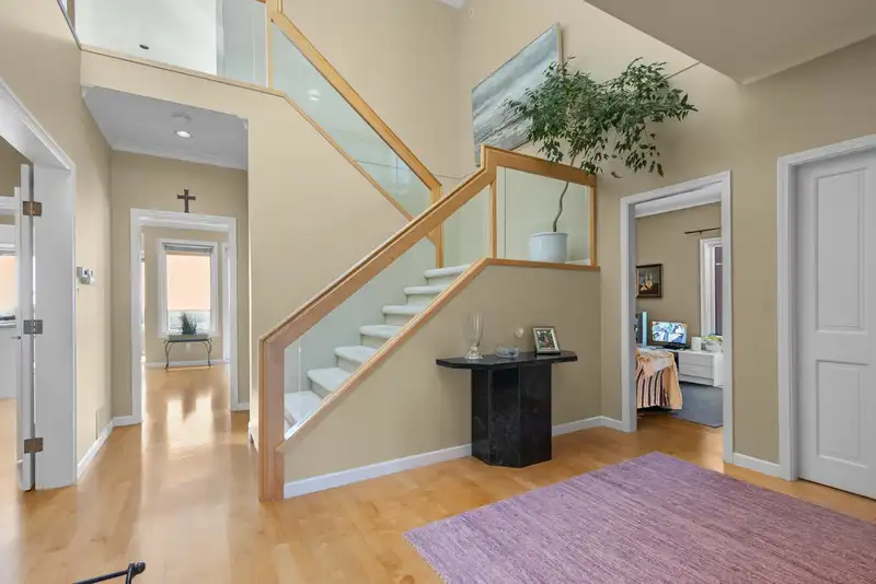2249 SICAMOUS AVENUE - photo 3 of 40