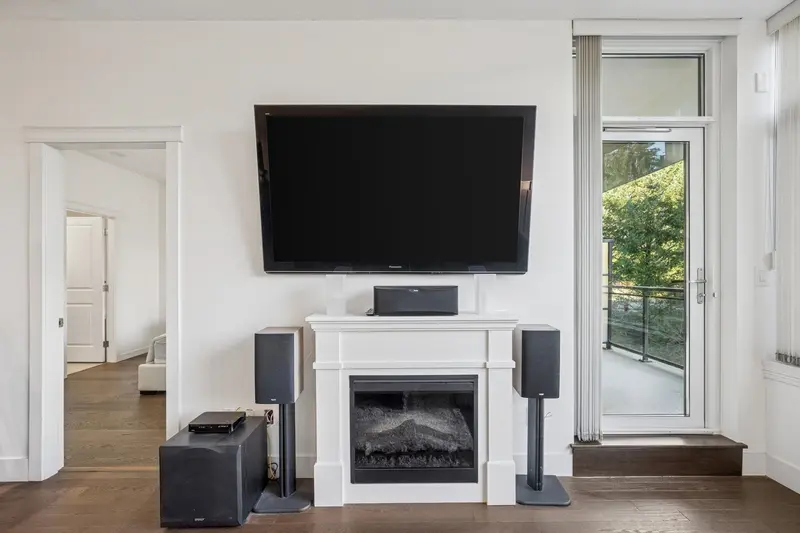 707 1415 PARKWAY BOULEVARD - photo 3 of 25