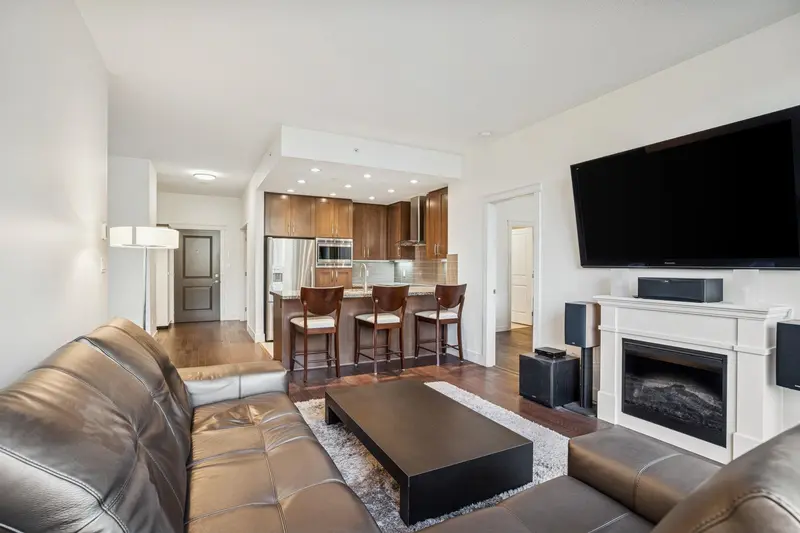 707 1415 PARKWAY BOULEVARD - photo 4 of 25