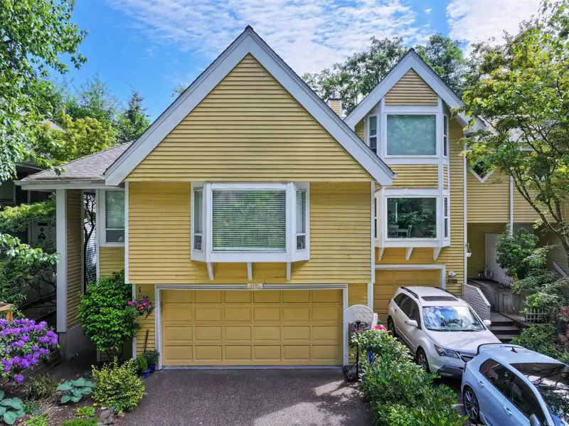3381 FLAGSTAFF PLACE - photo 2 of 40