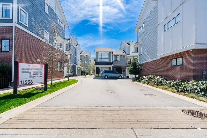 23 11556 72A AVENUE - photo 1 of 38