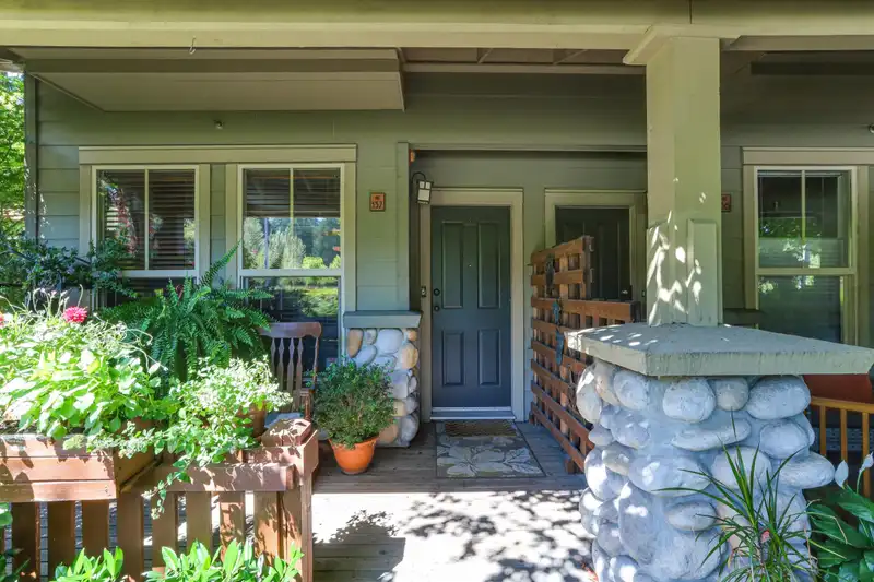 137 15 SIXTH AVENUE - photo 2 of 32