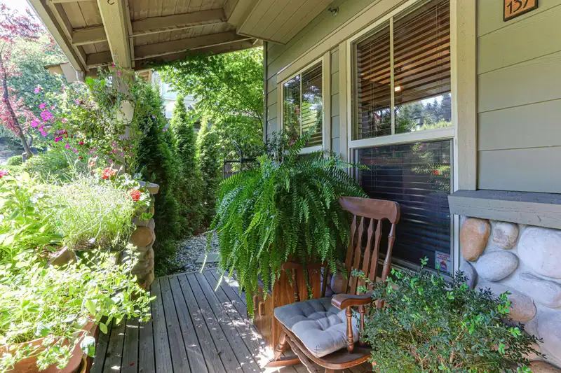 137 15 SIXTH AVENUE - photo 3 of 32