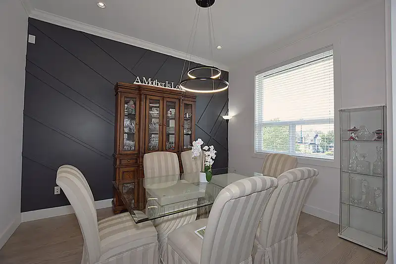 4376 STEPHEN LEACOCK DRIVE - photo 3 of 35