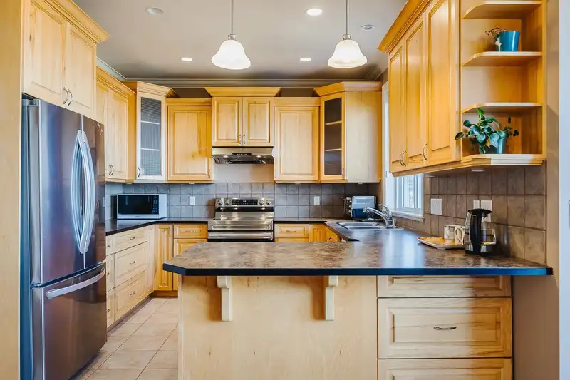 3463 APPLEWOOD DRIVE - photo 2 of 40