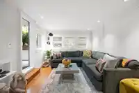 102 828 GILFORD STREET - thumbnail 3