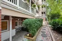 102 828 GILFORD STREET - thumbnail 32