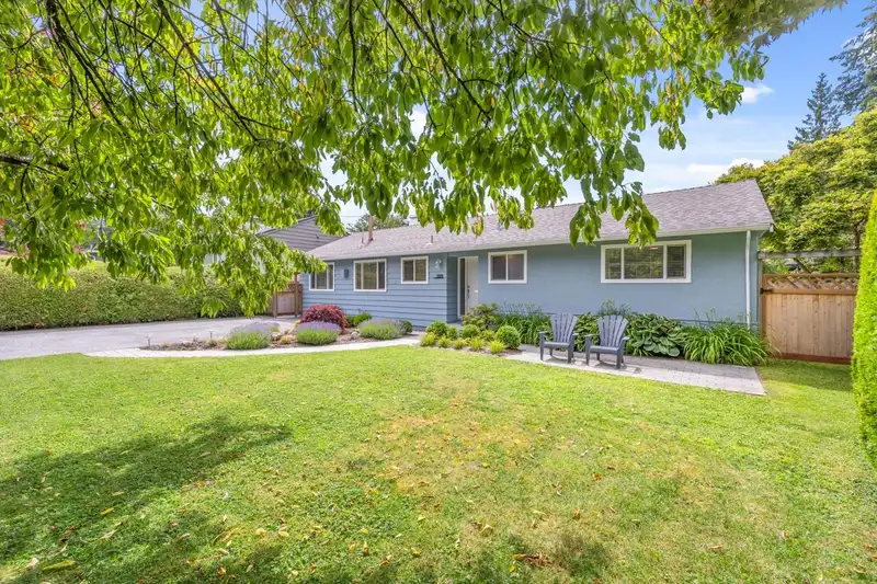 2125 FLORALYNN CRESCENT - photo 2 of 30