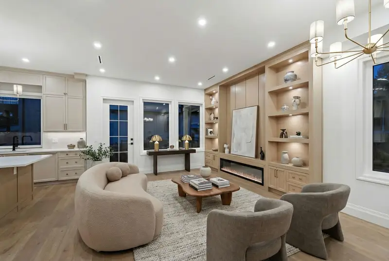 101 18171 59 AVENUE - photo 3 of 25