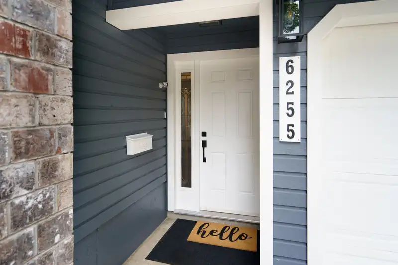 6255 180A STREET - photo 3 of 32