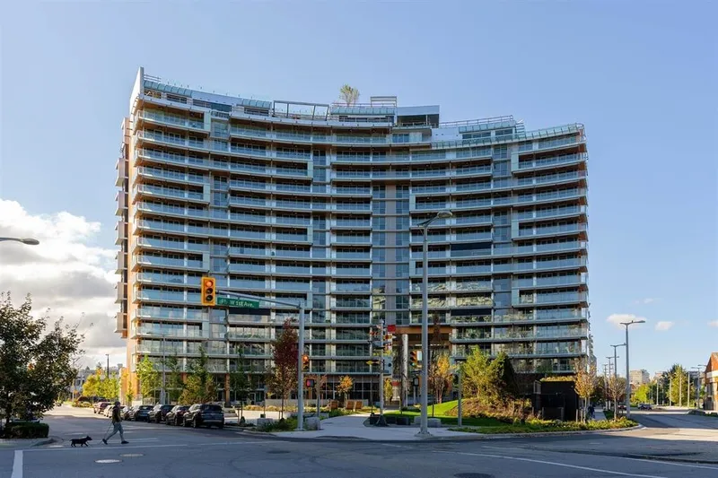 208 W 1ST AVENUE - photo 1 of 25