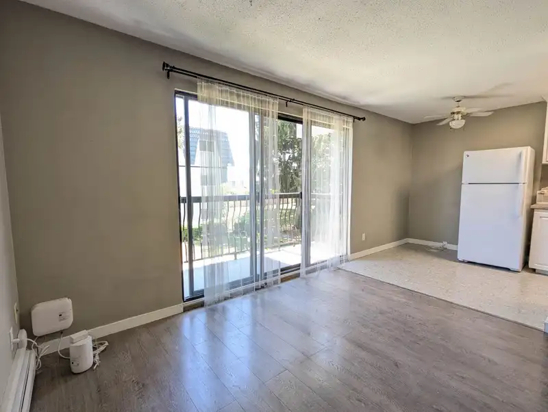 267 8140 WILLIAMS ROAD - photo 4 of 19