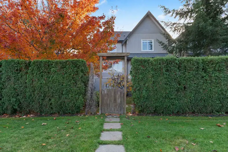12 1800 MAMQUAM ROAD - photo 1 of 31