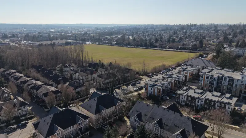 A210 20087 68 AVENUE - photo 3 of 12