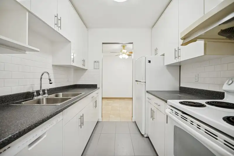134 8411 ACKROYD ROAD - photo 1 of 29