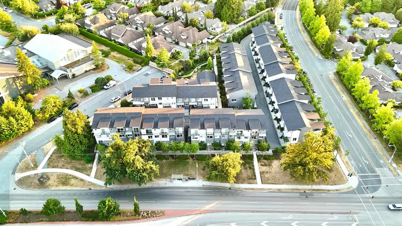 24 15030 28 AVENUE - photo 1 of 25