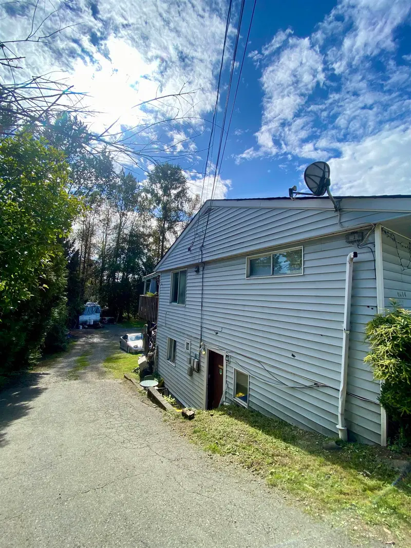 4614 MARINE DRIVE - photo 2 of 7