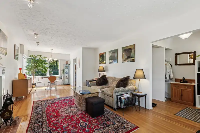 415 W 26TH STREET - photo 2 of 40
