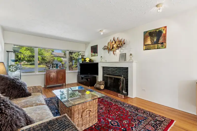 415 W 26TH STREET - photo 3 of 40