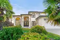 4640 FOXGLOVE CRESCENT - thumbnail 1