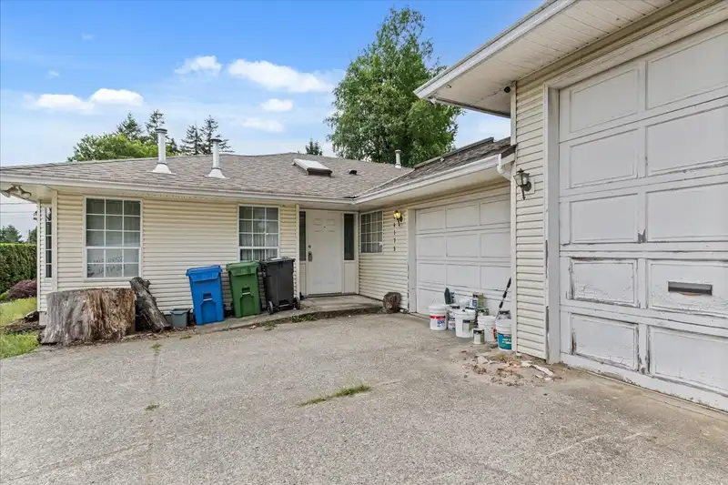 34175 OLD YALE ROAD - photo 3 of 35