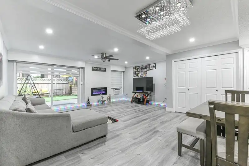 214 13933 74 AVENUE - photo 3 of 31