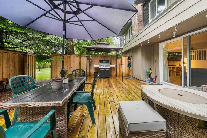 2393 MOUNTAIN HIGHWAY - photo 1 of 40