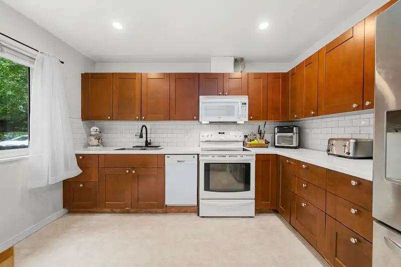 2393 MOUNTAIN HIGHWAY - photo 3 of 40