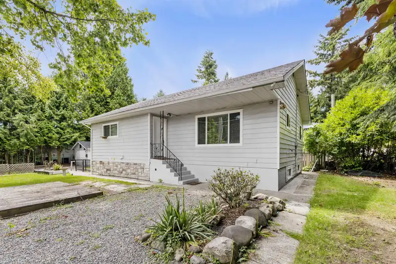 1593 STEVENS STREET - photo 1 of 8